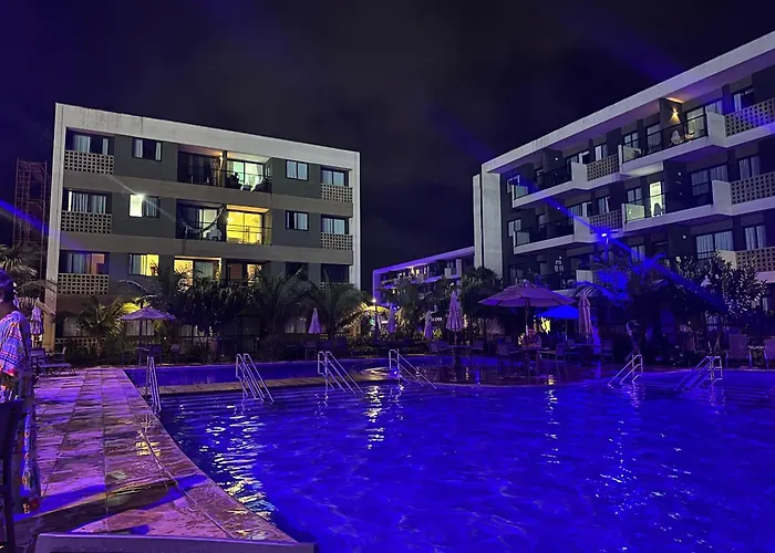 Mana Beach Flat completo - 2 quartos 2 banheiros 2 vagas garagem com vista para o mar e piscinas